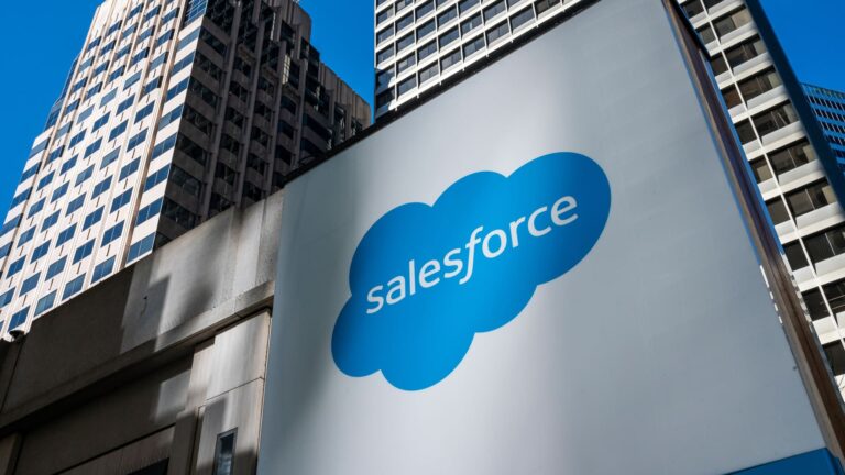 107349087 1702929578305 gettyimages 1810776485 SALESFORCE EARNS
