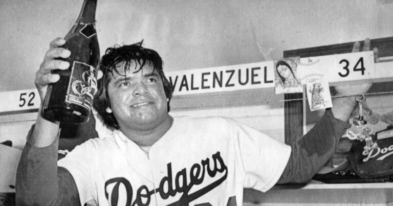 urlhttps3A2F2Fcalifornia times brightspot.s3.amazonaws.com2F4d2Fb02Fe6239d5fa8fac3a9ff7953cc42662Fla sp fernando valenzuela02